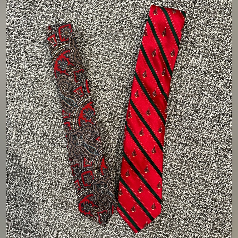 Oscar De La Renta men’s tie and Christmas tie bundle